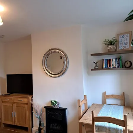 Belle Vue - 2 Bedrooms - Sleeps 4 דירה סנט ביז
